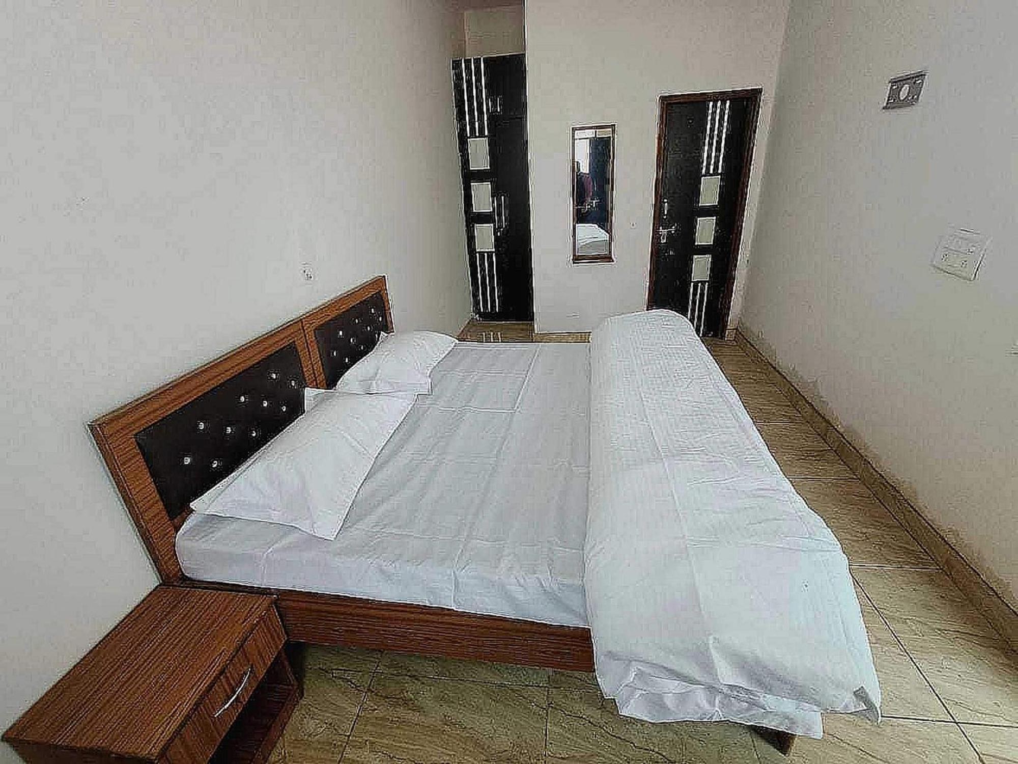 Pop New Hotel Hometown Dadri Exterior foto
